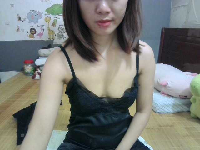 cherrysexy, live now on BongaCams