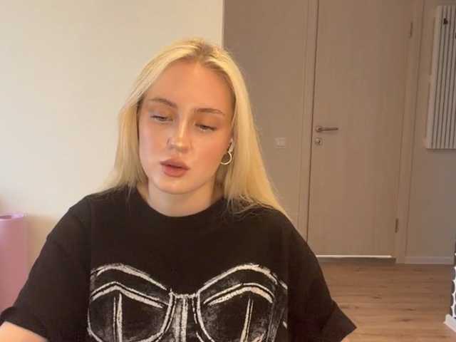 vivianahandrick online