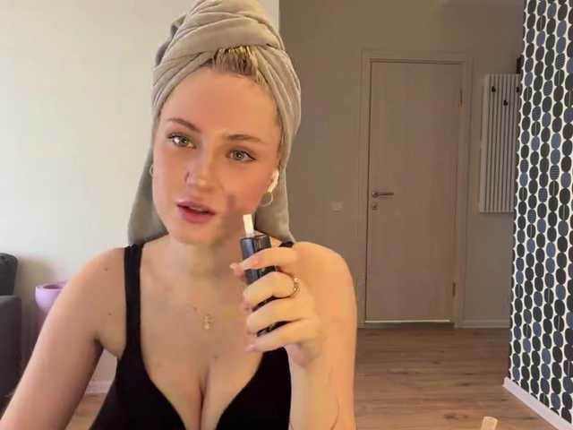 VivianaHandrick live cam