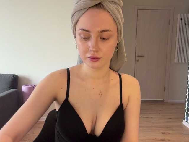 VivianaHandrick live webcam show
