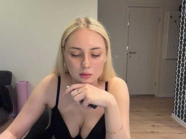 VivianaHandrick live webcam show