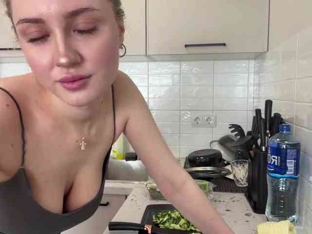 Modèle: VivianaHandrick