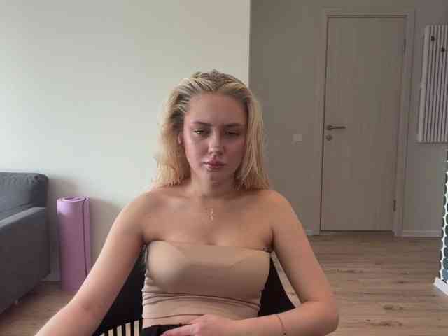 Modèle: VivianaHandrick