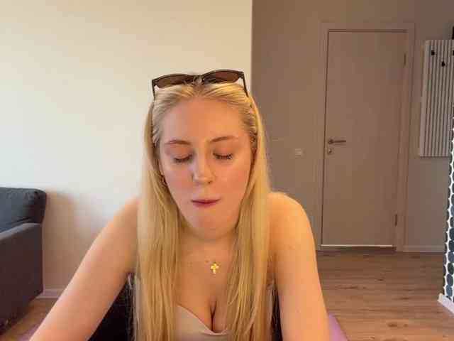 VivianaHandrick webcam