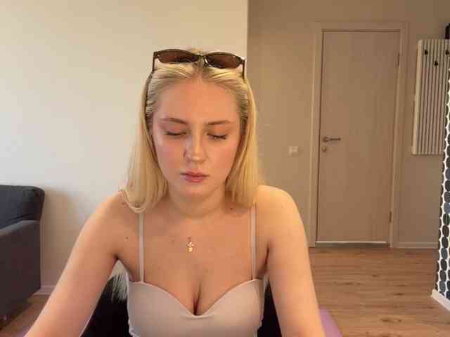 Modèle: VivianaHandrick