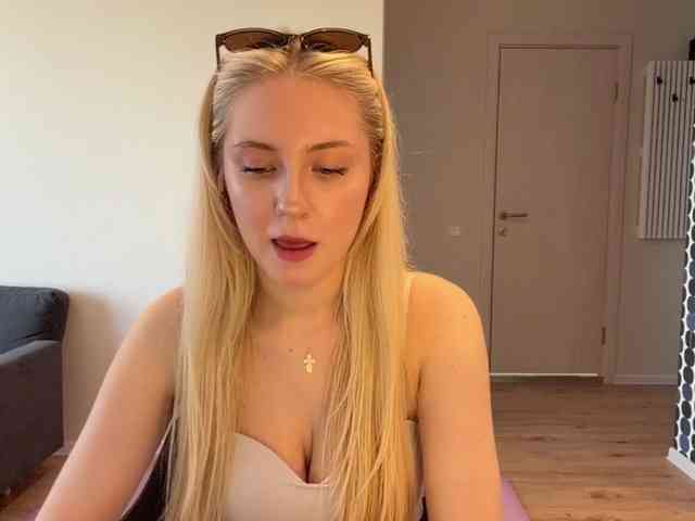 Modèle: VivianaHandrick
