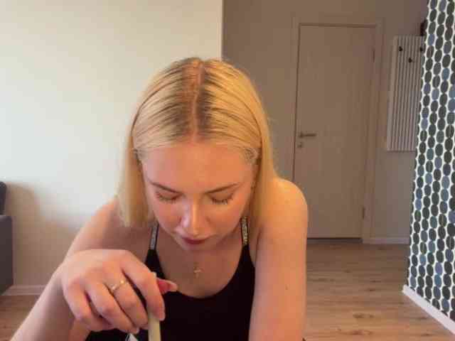 Modèle: VivianaHandrick