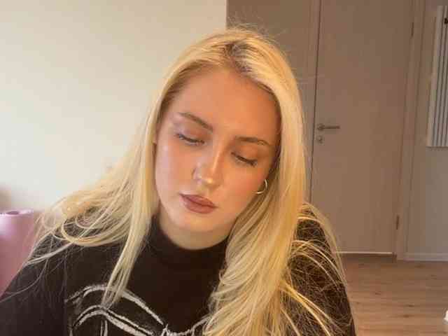 Modèle: VivianaHandrick