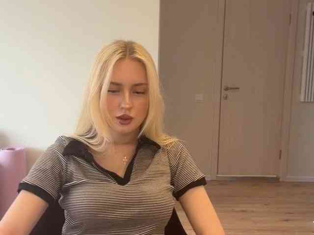 Modèle: VivianaHandrick