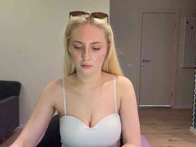 Modèle: VivianaHandrick