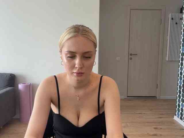 Modèle: VivianaHandrick