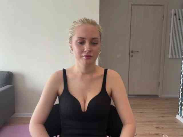VivianaHandrick VivianaHandrick
