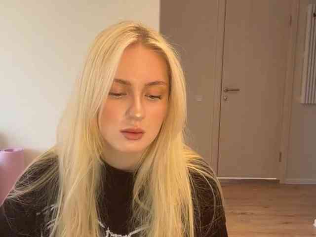 VivianaHandrick Sex Cam Show
