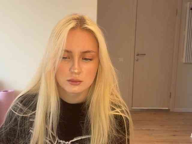 VivianaHandrick VivianaHandrick
