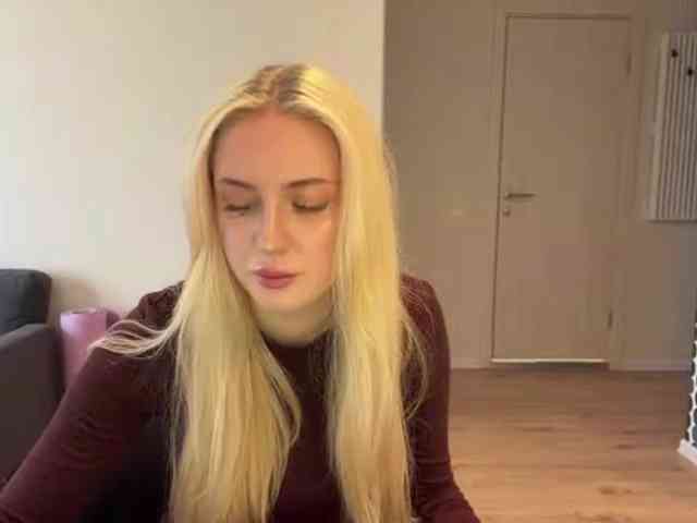 Modèle: VivianaHandrick