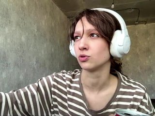 SunniCunningan Porn Show
