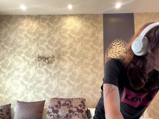 SunniCunningan Porn Show