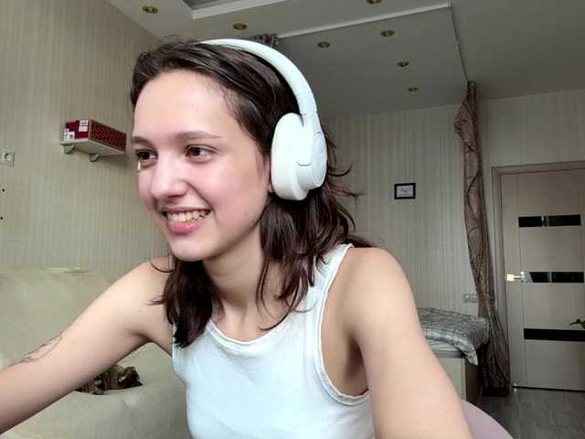 SunniCunningan live cam on BongaCams