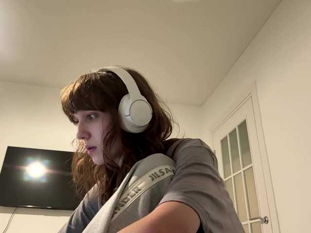 SunniCunningan live cam on BongaCams
