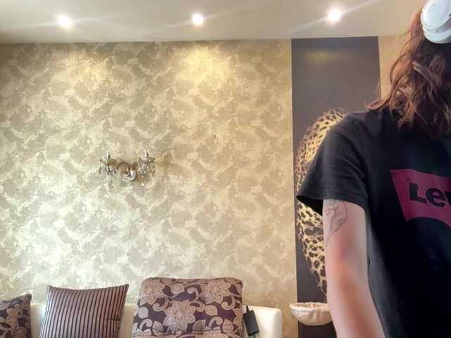 SunniCunningan live cam on BongaCams