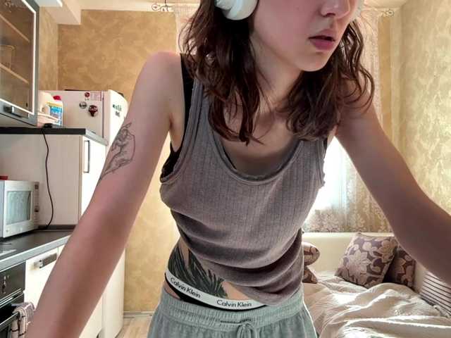 SunniCunningan live webcam show