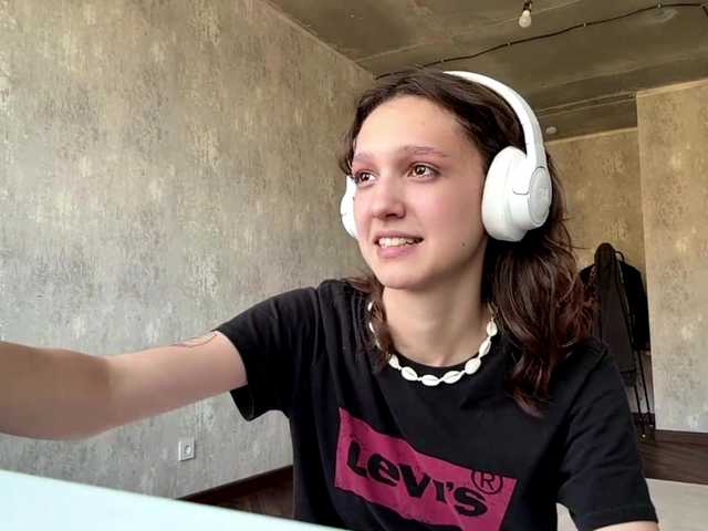 SunniCunningan live cam on BongaCams