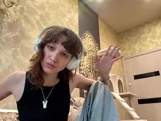 SunniCunningan live cam on BongaCams