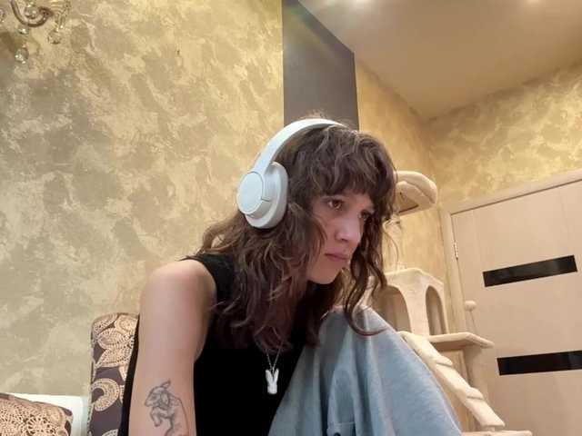SunniCunningan live cam on BongaCams