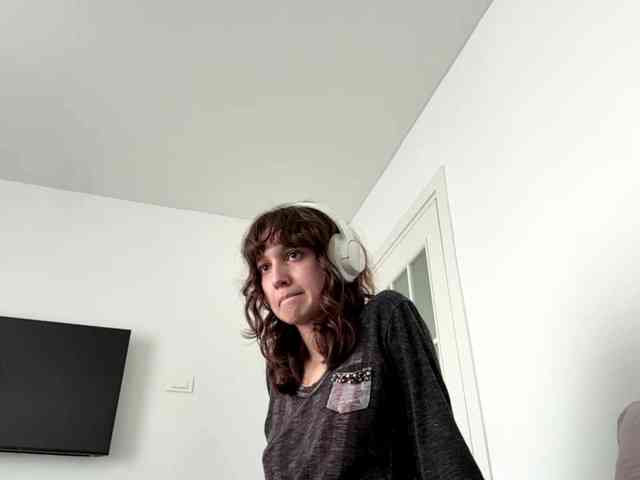 SunniCunningan webcam