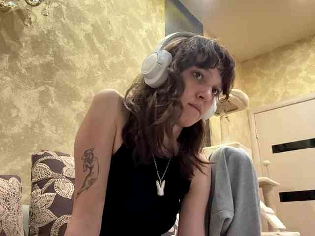 SunniCunningan webcam