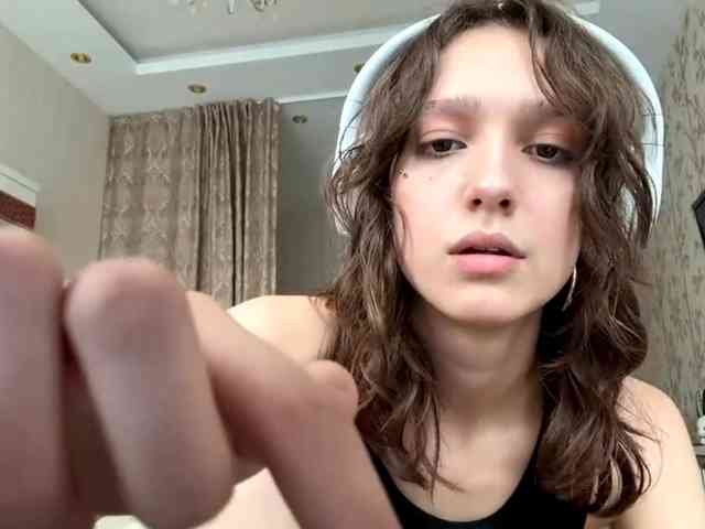 SunniCunningan webcam
