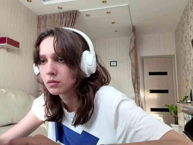 SunniCunningan webcam
