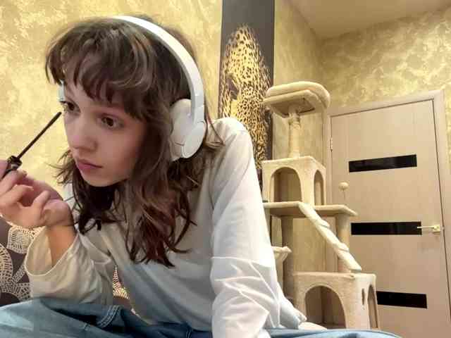 SunniCunningan webcam