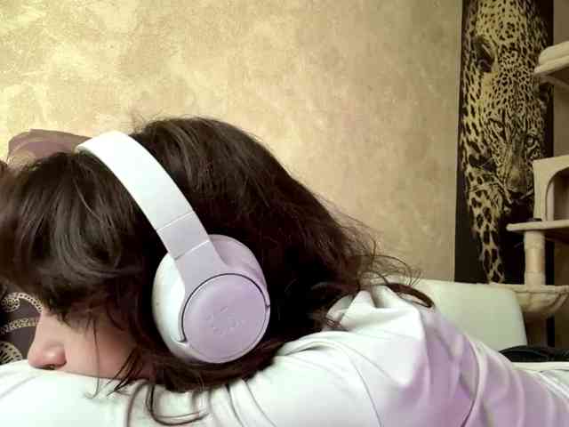 SunniCunningan webcam