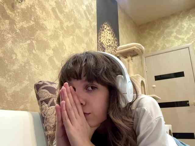 SunniCunningan webcam