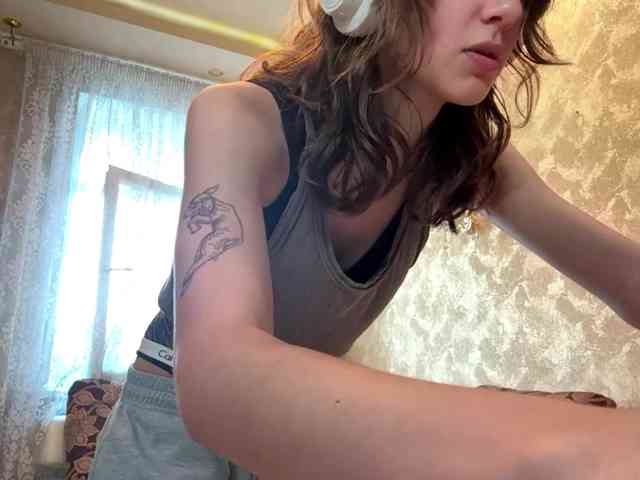 SunniCunningan webcam