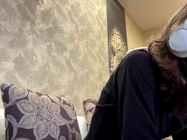 SunniCunningan webcam