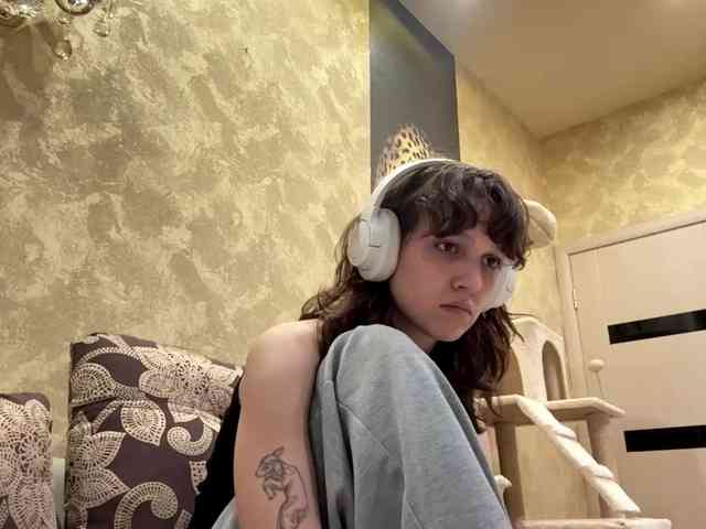 SunniCunningan webcam