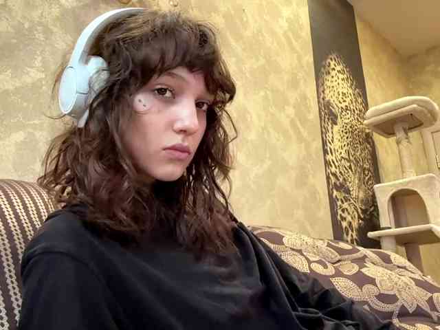 SunniCunningan webcam