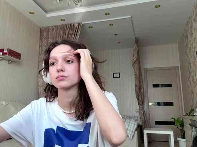 SunniCunningan webcam