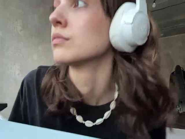 SunniCunningan webcam