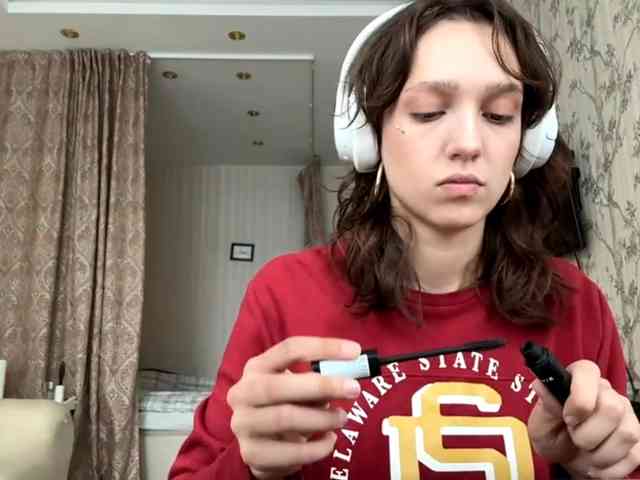 SunniCunningan webcam