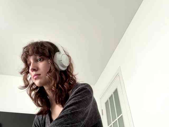SunniCunningan webcam