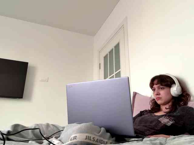 SunniCunningan webcam