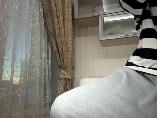 SunniCunningan webcam