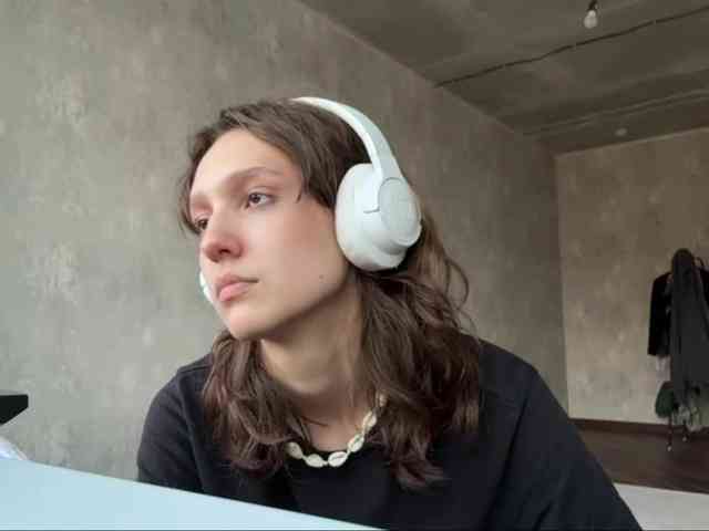 SunniCunningan webcam