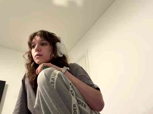 SunniCunningan webcam