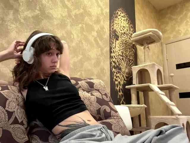 SunniCunningan webcam