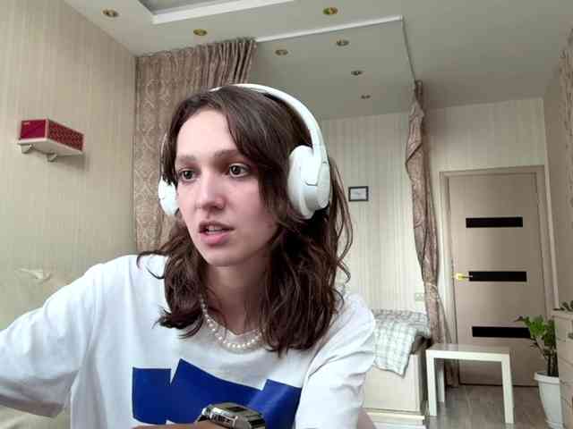 SunniCunningan webcam