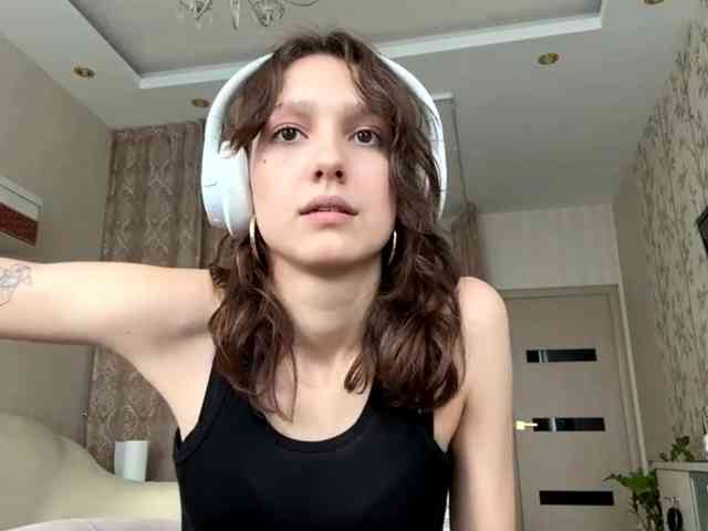 SunniCunningan webcam